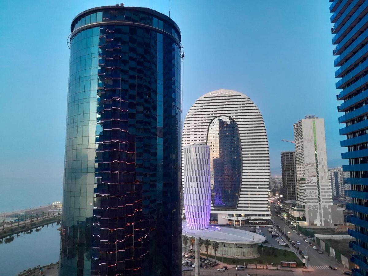 Smart Aparthotel Orbi City Batumi Exterior foto