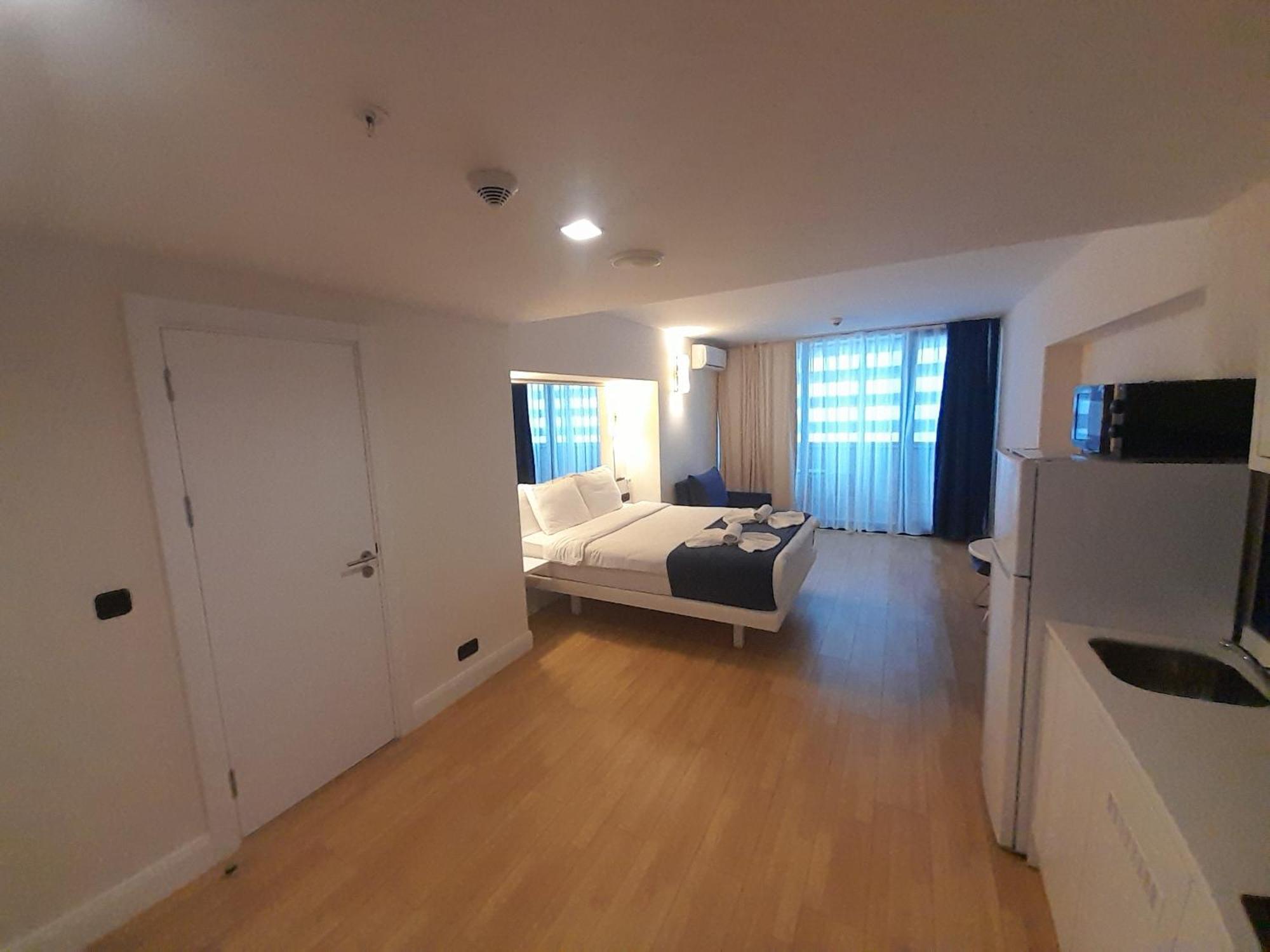 Smart Aparthotel Orbi City Batumi Exterior foto