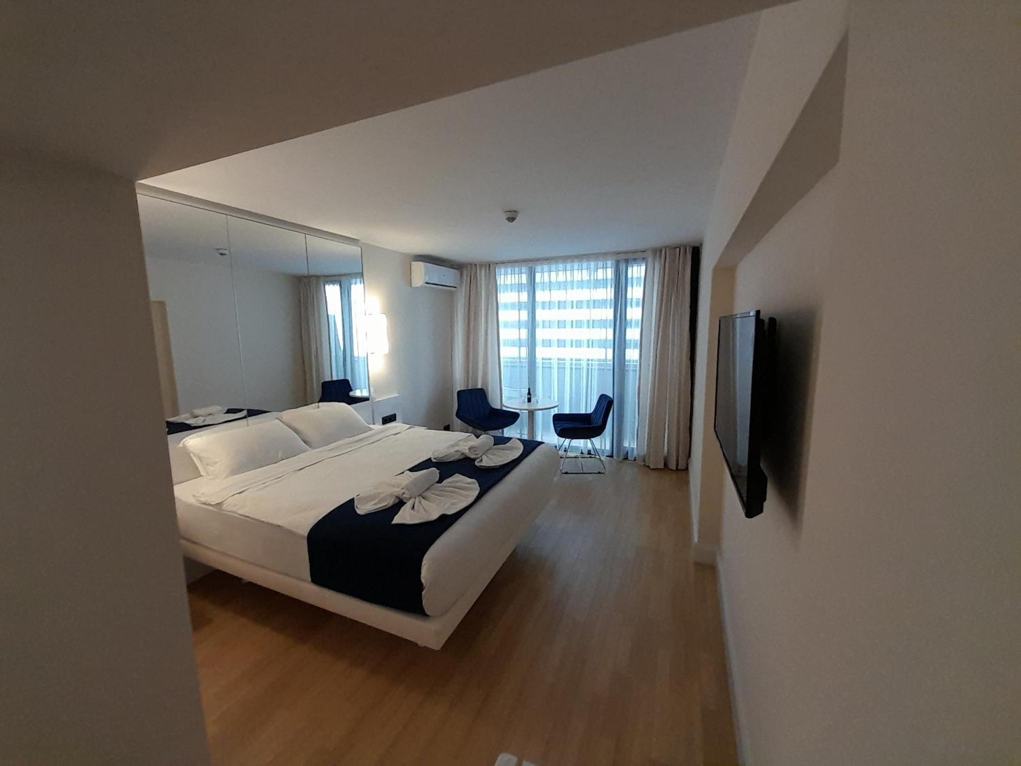 Smart Aparthotel Orbi City Batumi Quarto foto